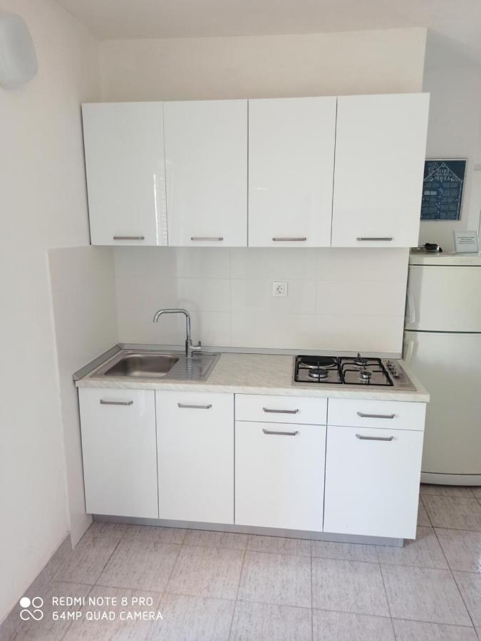 Apartament Boni02 Gdinj